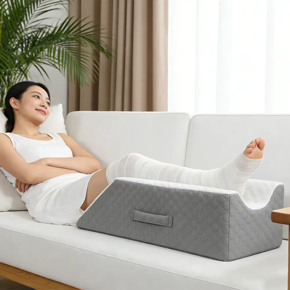 Cuscino per gambe in memory foam scanalato