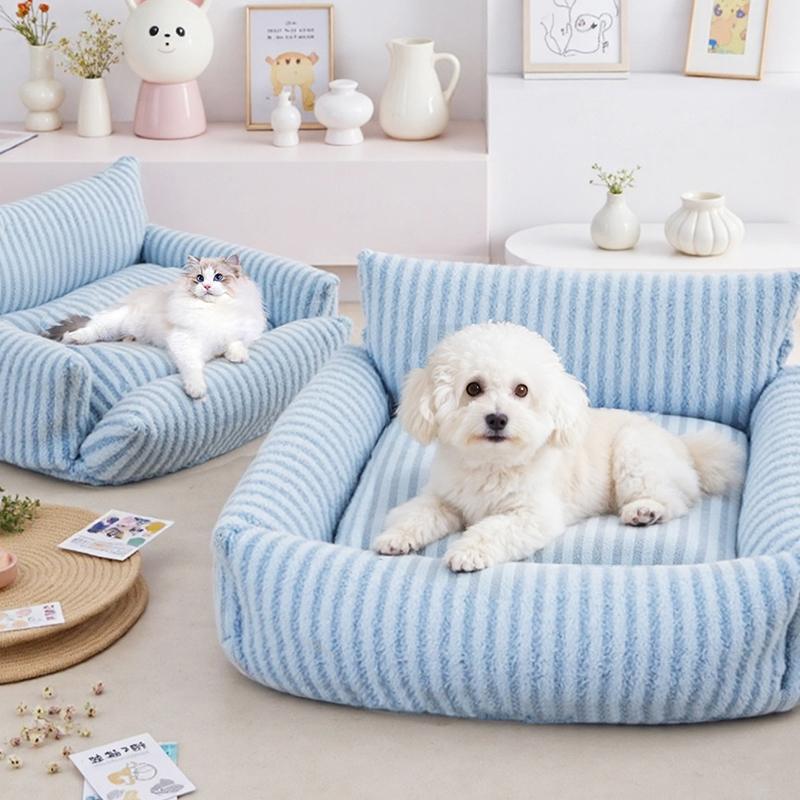 Letto per animali a strisce